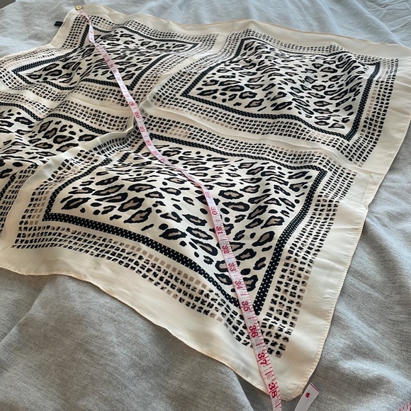 Scarf - Picture 3 of 3